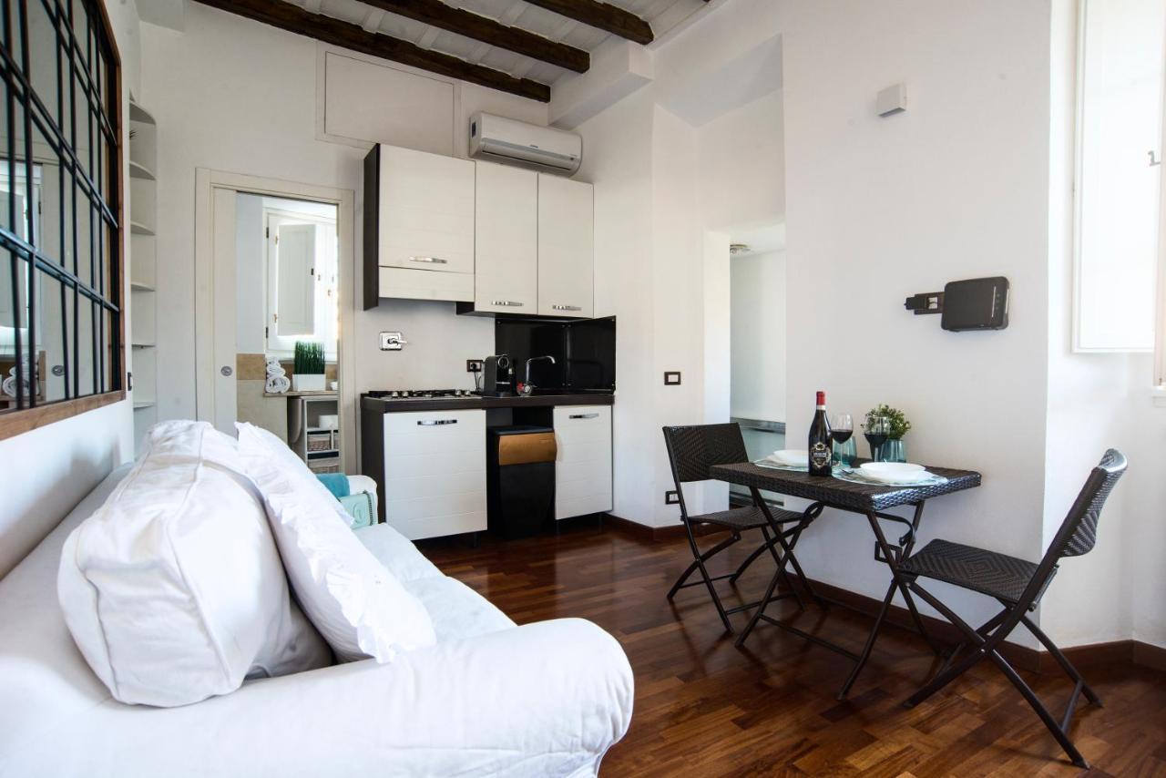 Navona New Charme Art Apartament Rome Bagian luar foto